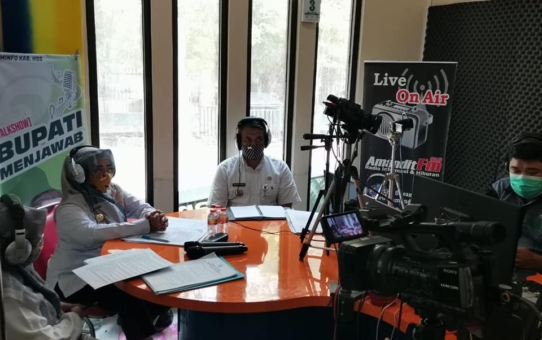 ACARA RADIO BUPATI MENJAWAB