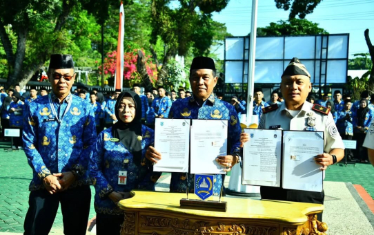 PENANDATANGAN KERJASAMA DINAS PMPTSP KABUAPTEN HULU SUNGAI SELATAN DANGAN KANWIL IMIGRASI KALIMANTAN SELATAN